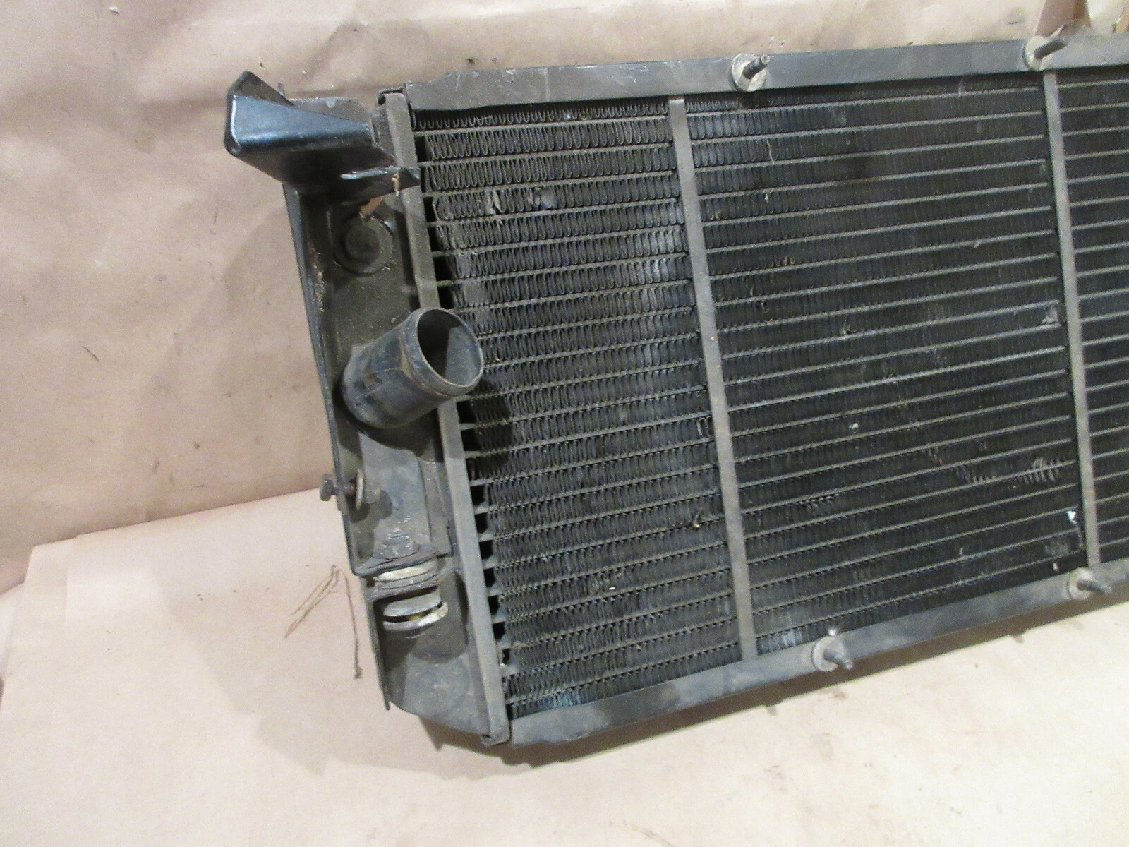 Ferrari Testarossa - RH Water Cooling Radiator P/N 122967