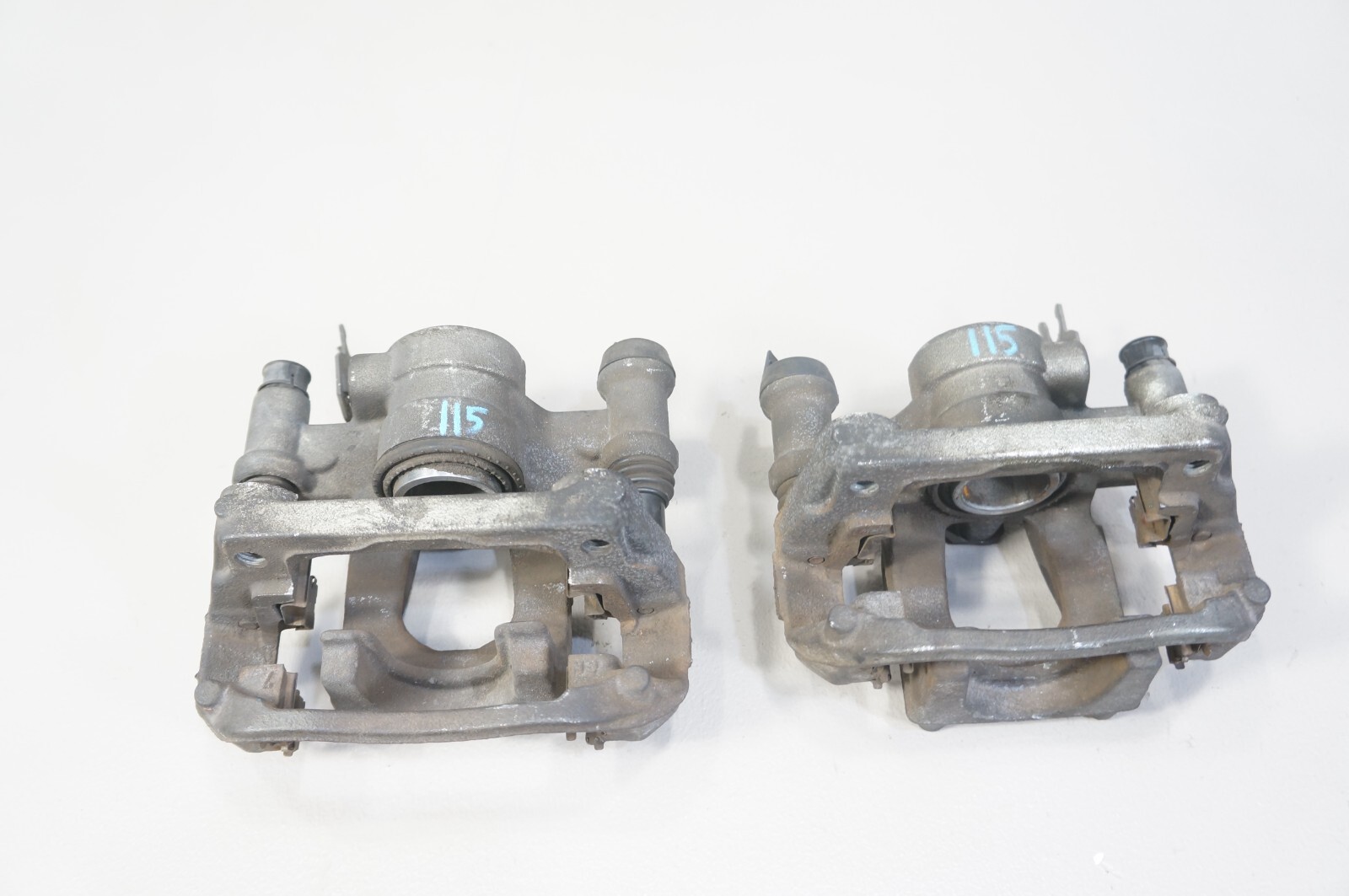 2014-2021 Maserati Ghibli REAR break caliper single cylinder pair set of 2