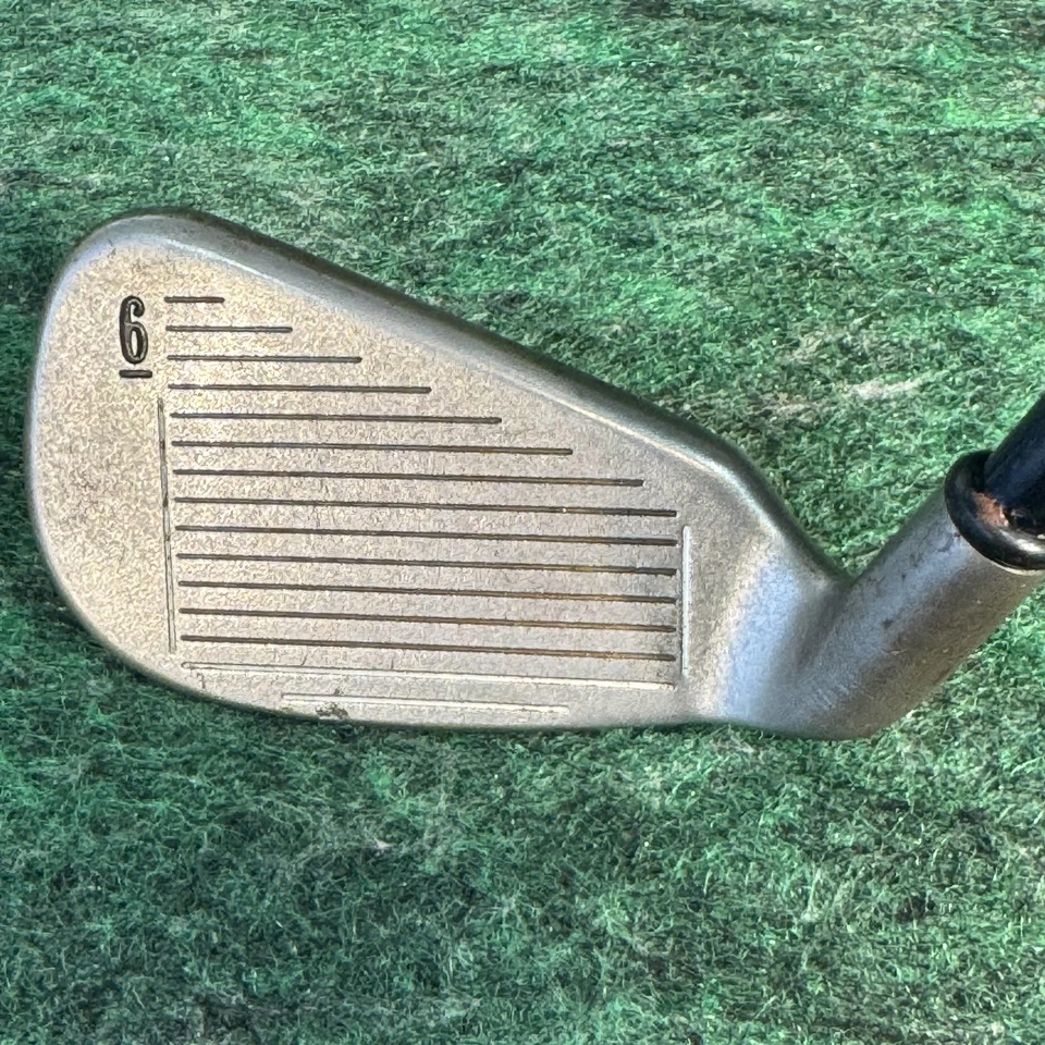 Club de Golf Callaway Little Bertha Alto 6 Hierro Junior Diestros Niños Acero Foto 2 de 4