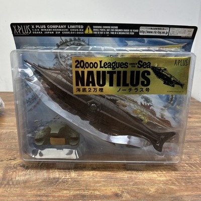 X-Plus Nautilus 20,000 Leagues Under The Sea Figure Disney Captain Nemo 2001