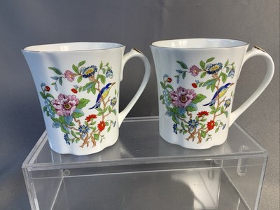 Pair of VTG Aynsley  Pembroke  Fine China Mugs with Gold Trim