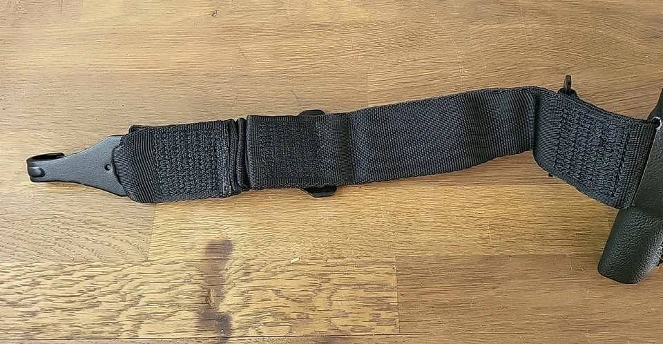 Opel Astra J Caravan Trennnetz Kofferraumnetz Netz Gepäcknetz Hundegitter - Bild 2 von 3