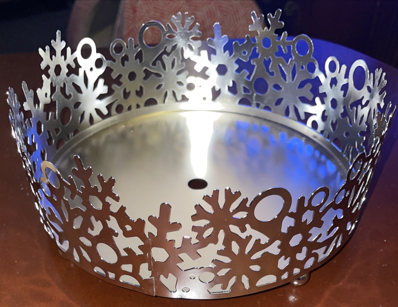 Approximately 8 1/2 Inches Wide Metal New