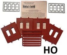 HO - 4 Dock Level Walls, w/Rect. Windows:"Modular System" - DPM-30133