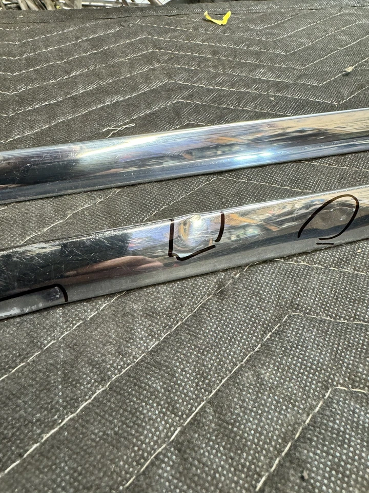 Lincoln Continental 1961 1962 1963 original puerta trasera techo de pico molduras Foto 4 de 4