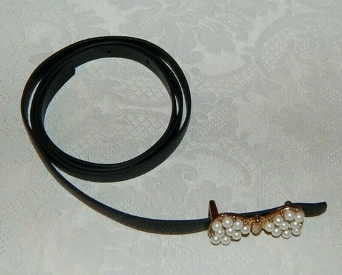 Damengürtel mit Perlenschmetterling Schnalle, gebraucht