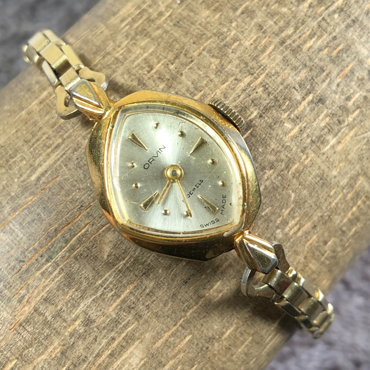 Vintage Orvin Women Assymetrical Mechanical Wind Watch 6 1/4  display picture 3