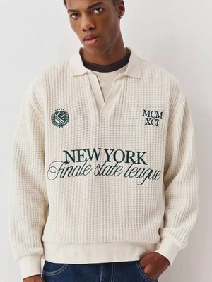 Pull&Bear Cream V-Neck Knit Men s Sz L Sweater with Green Embroidery 100% Cotton