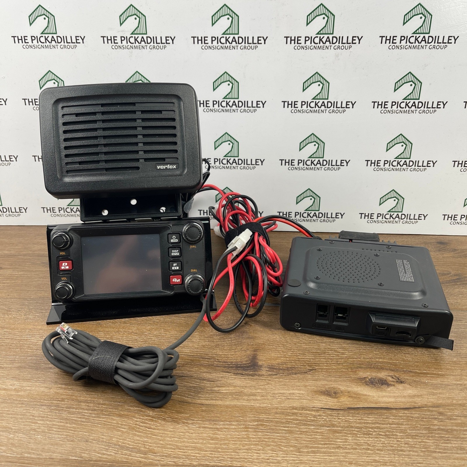 Yaesu FTM-400XDR Dual Band Digital Transceiver & Vertex MLS-100 Speaker