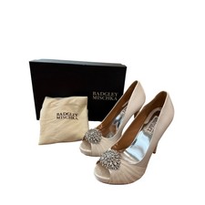 Badgley Mischka Petal Pump White Satin Peep Toe Crystal Embellishment Heels Sz 8