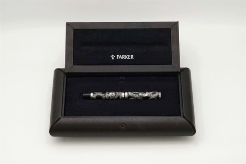 Nuova penna stilografica Parker 1997 argento sterling Snake LE 346/ 5000 - pennino MEDIA 18k - Foto 10 di 22