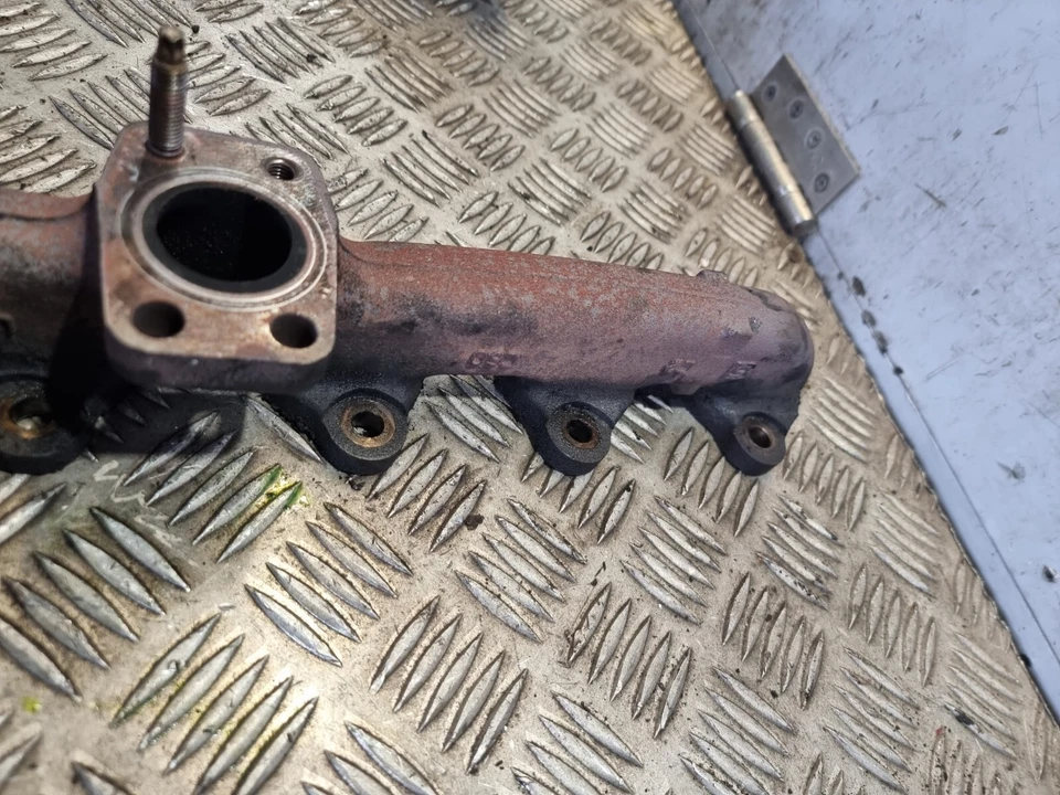 Sistema de escape colector de escape Peugeot 508 1,6 L diésel Foto 4 de 4