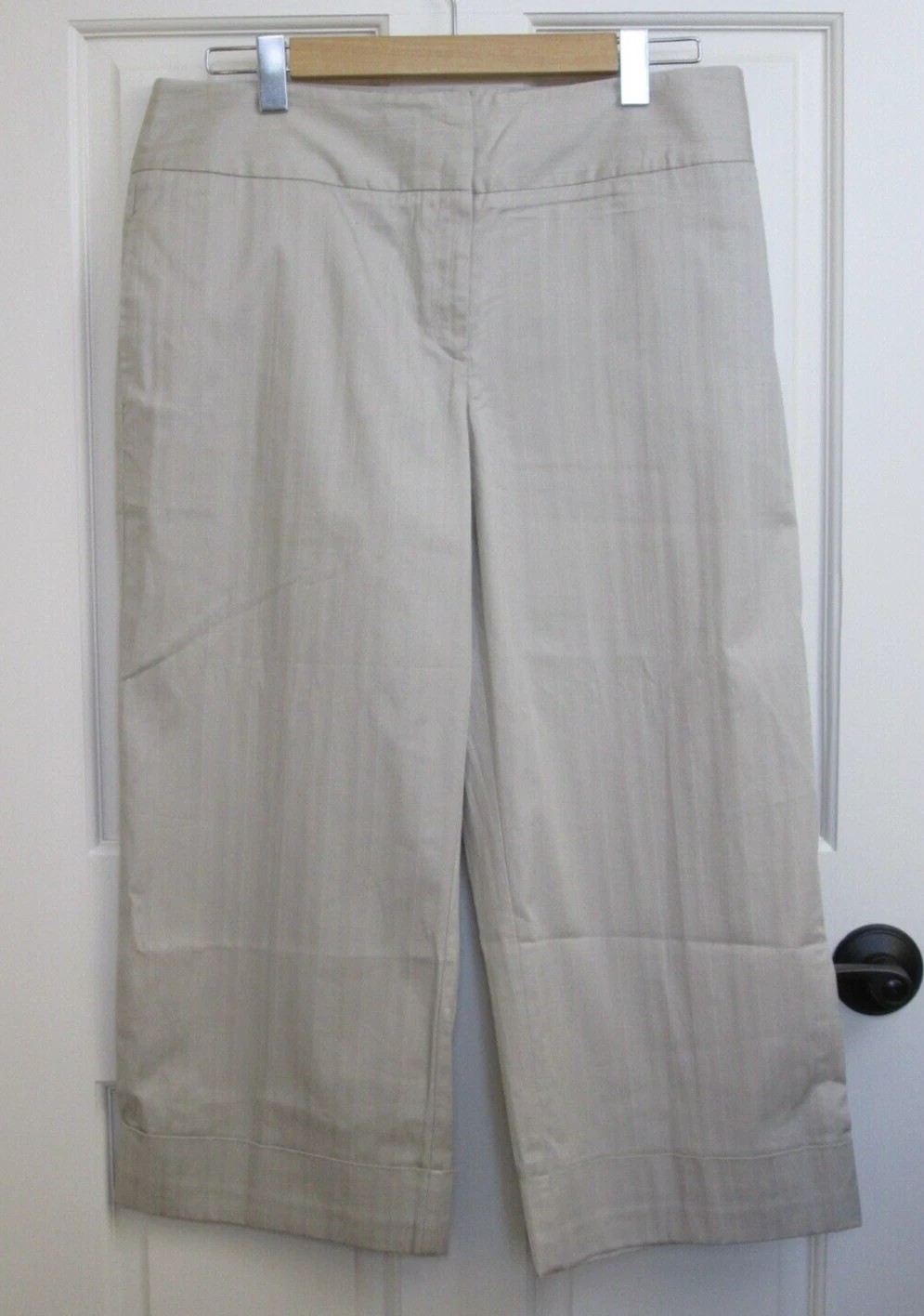 NWT Apt 9 Textured Khaki Capri Pants Women Size 14 33x22.5 Cuff Stretch 89-26378