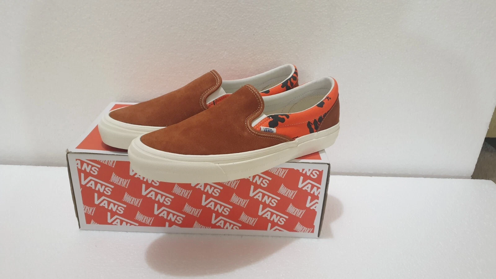 Vans Modernica Ultra Rare   Supreme Vault comme neuf jamais porté état taille 9UK