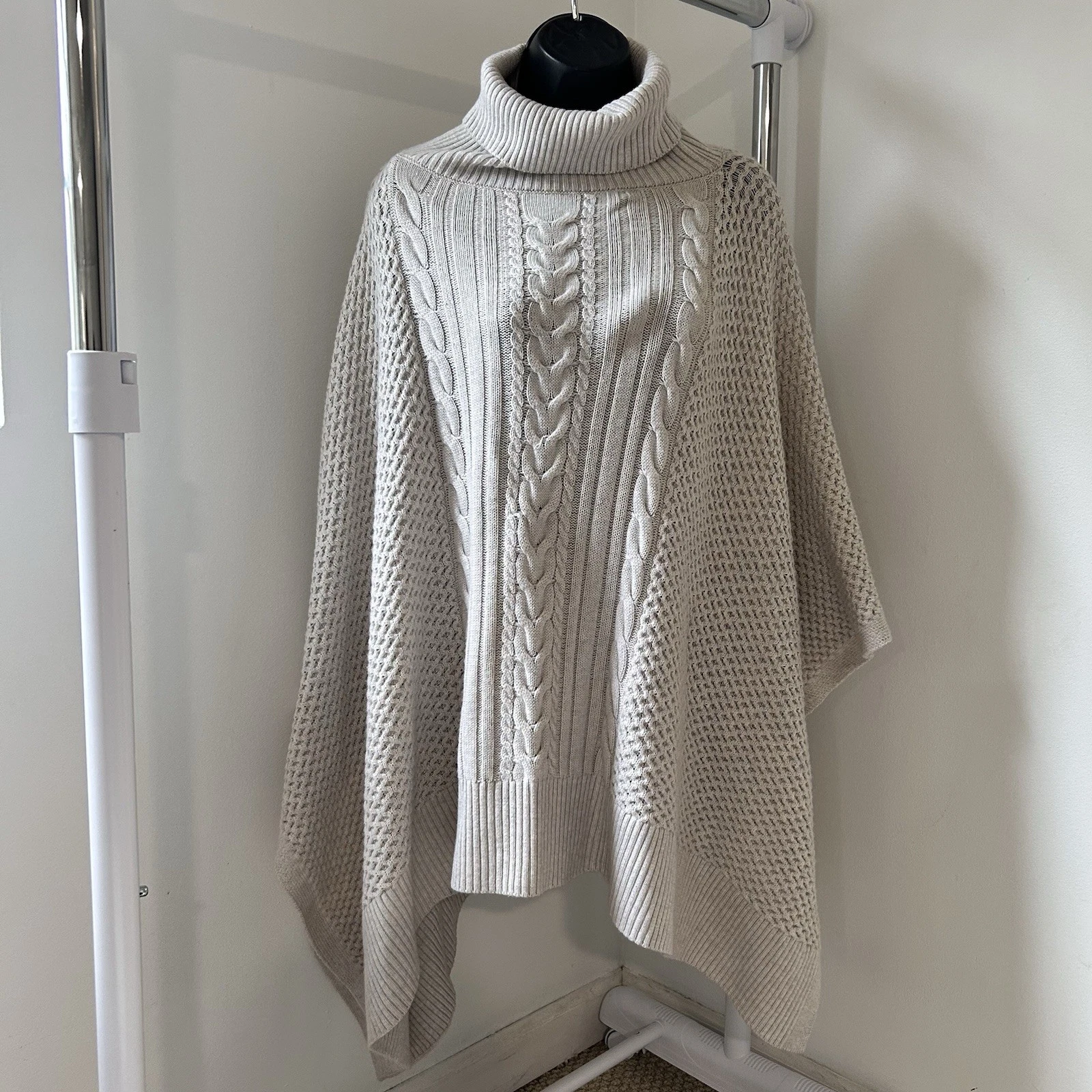 Lululemon Rolling In The Warmth One Size Turtleneck Wool Cable Knit Poncho