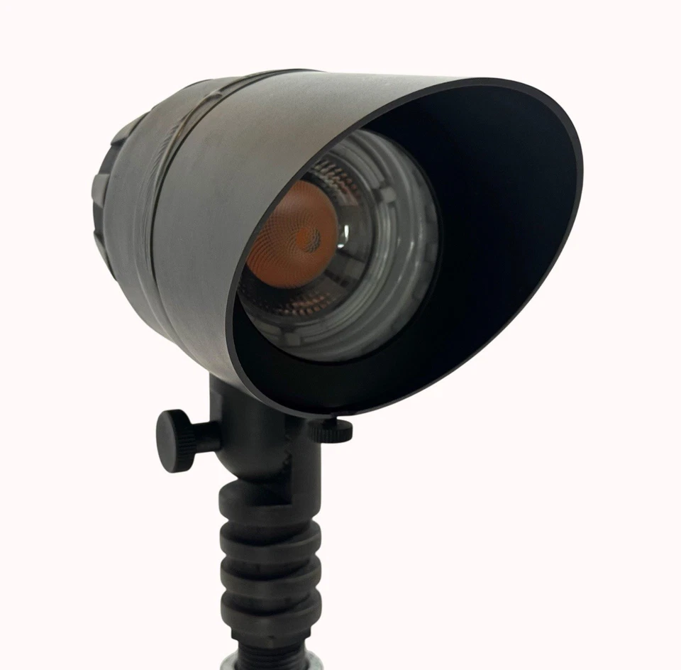 Luz de iluminación de paisaje exterior bajo voltaje haz ajustable y brillo Foto 2 de 4