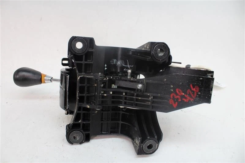 AUTOMATIC FLOOR SHIFTER AUTO GEAR SHIFT Lexus RX350 2012 12 33560-0E070 1311617 - Image 4 of 4