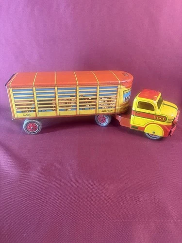 1950's Marx No. 303 G.V.W 24,000 Marcrest Livestock Tractor/Trailer Nice Litho