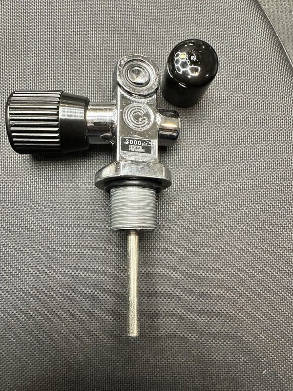 Thermo Scuba Tank Valve 3000PSI with Yoke Connection Pre-owned