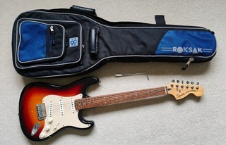 Fender Squier Stratocaster Standard Series Electric Guitar with Roksak Bag