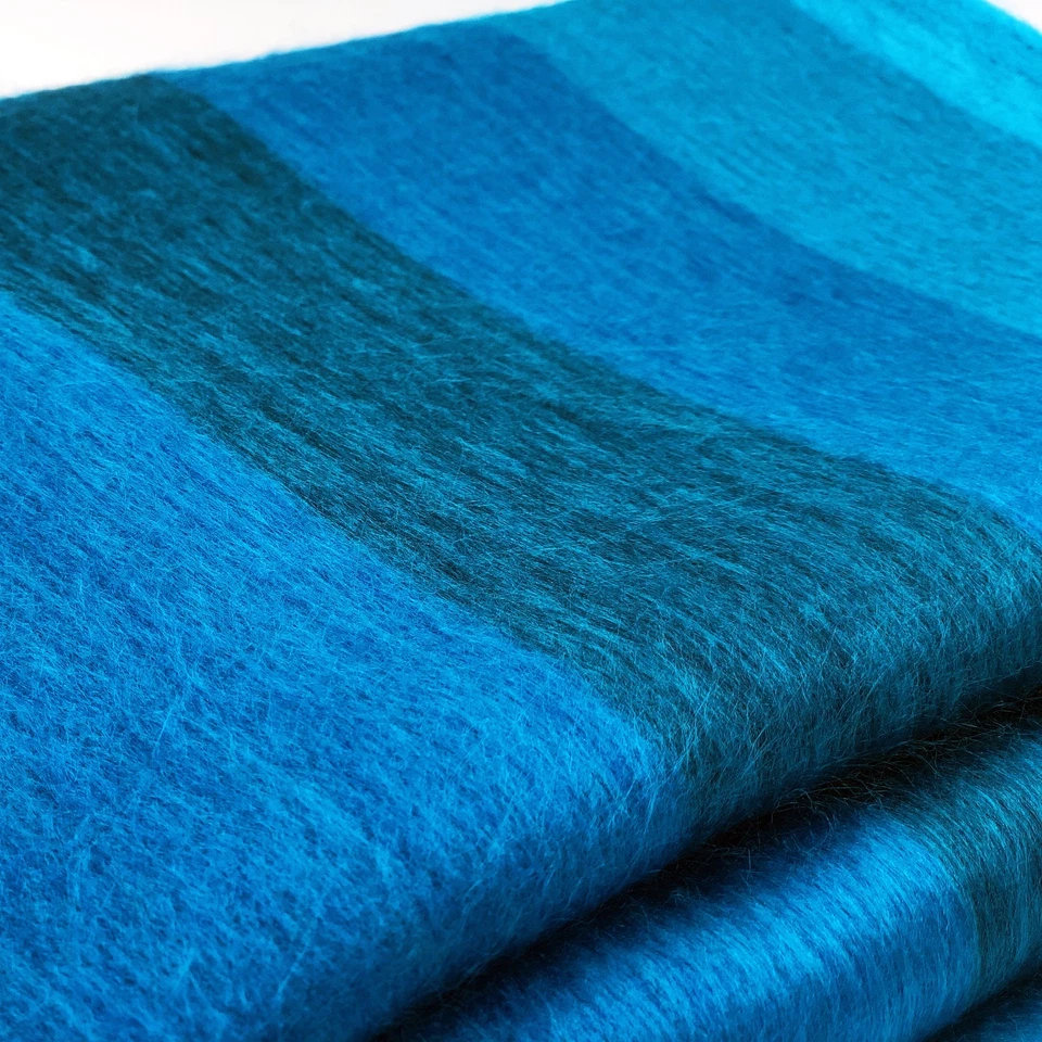 COBERTOR DE LÃ ALPACA LANCE AZUL TURQUESA LISTRADO XADREZ QUEEN MACIO E QUENTE - Imagem 3 de 4