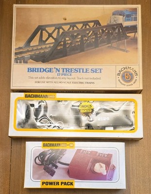 Bachmann Model Train Set (5 cars, power pack, tracks & Bridge 'n Trestle Set)
