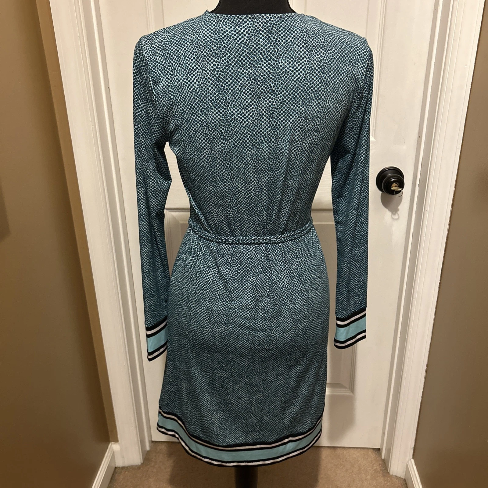 Abito Michael Kors manica lunga stampa teal taglia P piccolo morbido e splendido