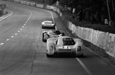 Jo Siffert Hans Herrmann Porsche 908 Le Mans 1968 Old Motor Racing Photo 1