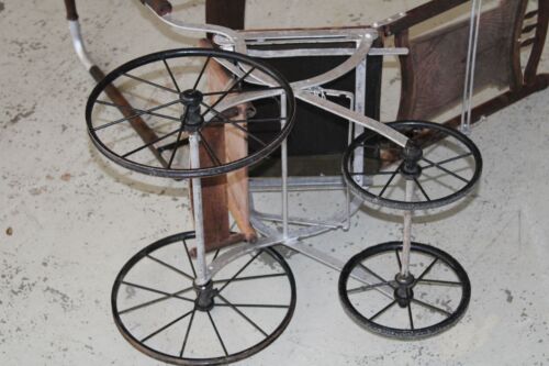 D13/ Vecchio passeggino per bambole passeggino, legno + metallo - ben restaurato 73x38x85/H - Foto 16 di 22