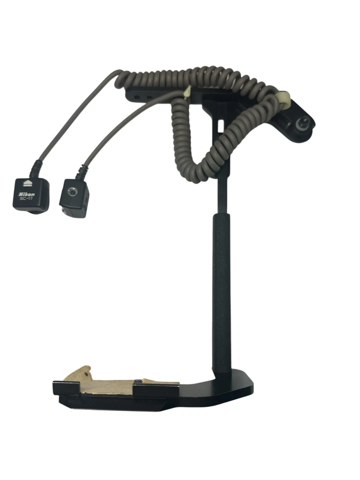 STROBOFRAME PRO-T Rotating Flash Bracket #310-810 + Nikon AF SC-17 ext sync cord - Image 2 of 4