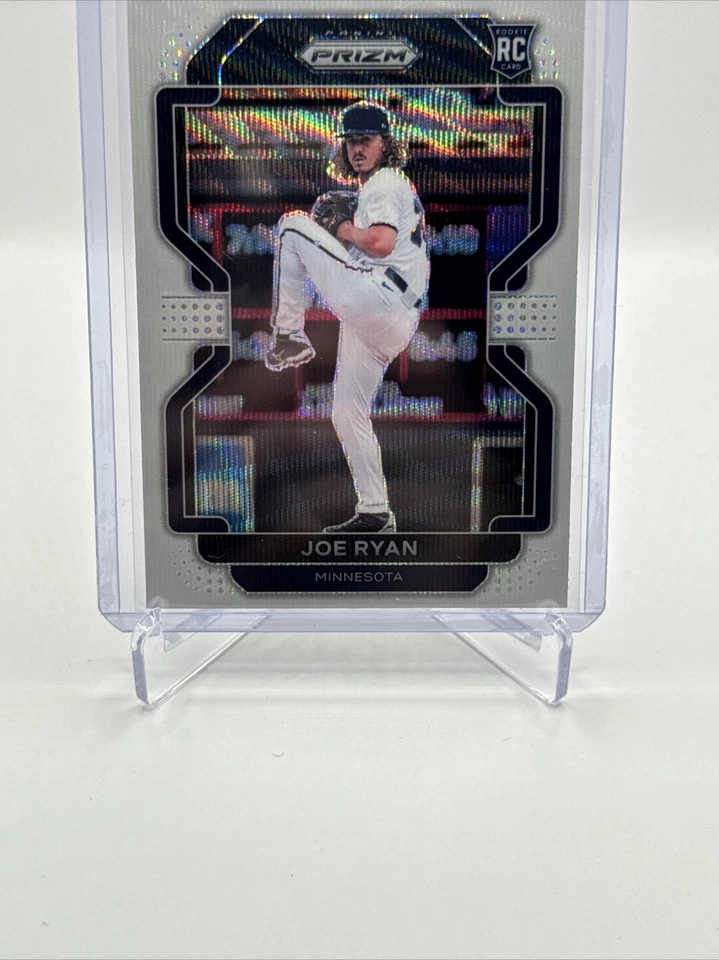 2022 Panini Prizm - White Wave Sparkle Prizm #81 Joe Ryan Rookie Card SP 🔥🔥 - Image 3 of 4