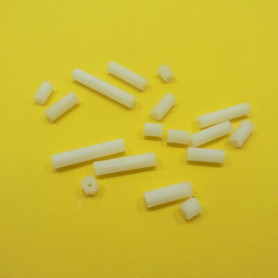 M3 weiße Buchse Nylon Kunststoff Säulen Abstandshalter PCB Isolator Nieten