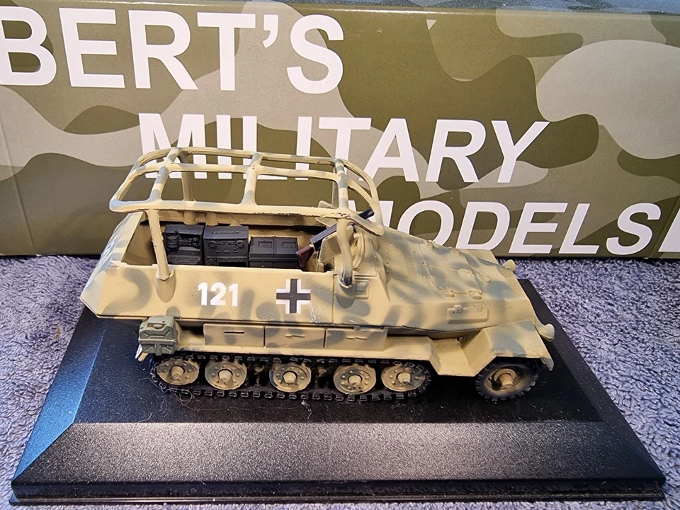 Corgi Toys/ BMM German SdKfz 251 ,Command version , ''D.A.K'' Africa 1942 # 02 . - Bild 3 von 4
