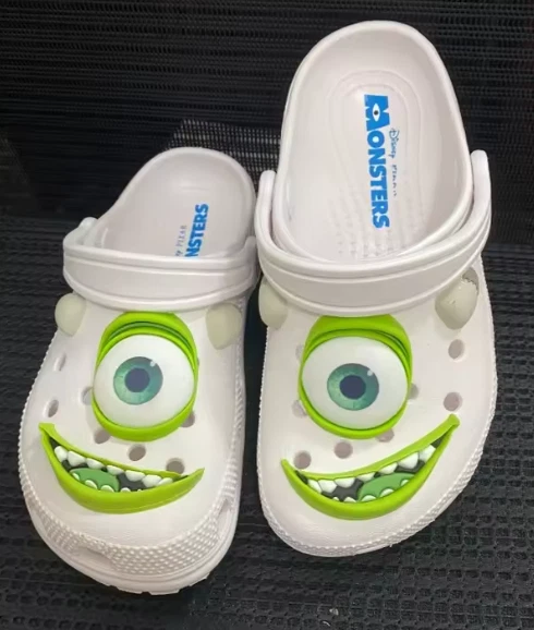 ZUECO CROCS DISNEY PIXAR MONSTERS INC MIKE CLÁSICO BLANCO NIÑOS UNISEX Foto 2 de 3