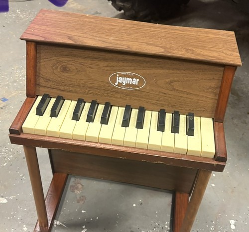 Jaymar 25-Key Vintage Mini Piano Wood Brown Ivory Black Toy Musical Instrument