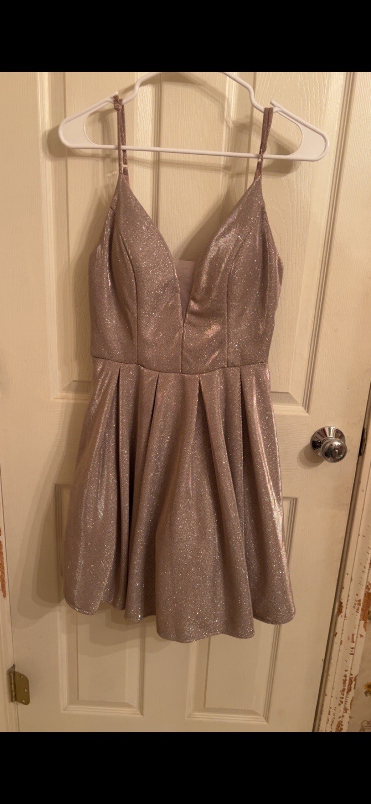 B. Darlin Glitter Mesh Fit & Flare Short Dress Champagne Juniors 11/12