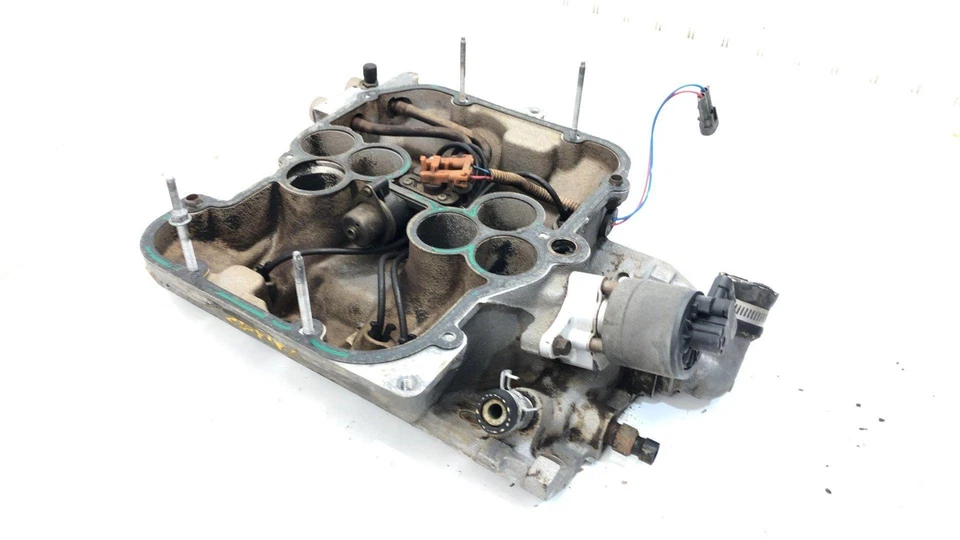 92-95 S10 Blazer Colector de admisión inferior Inyector de combustible Araña CPI Puerto Central 4.3 Foto 3 de 4