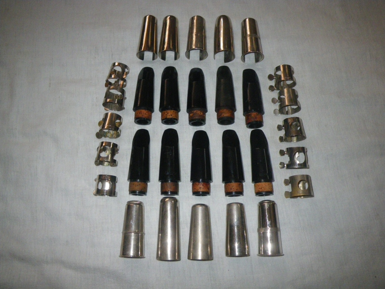 LOT OF 10 Bb MOUTHPIECES, LIGATURES, CAPS YAMAHA, SELMER