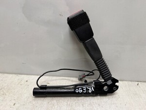 BMW E90 Gurtschloss Gurtstraffer vorne rechts  9119542  33037877H