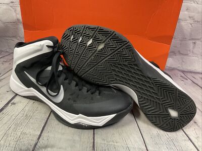 nike hyperquickness women's basketball shoe
