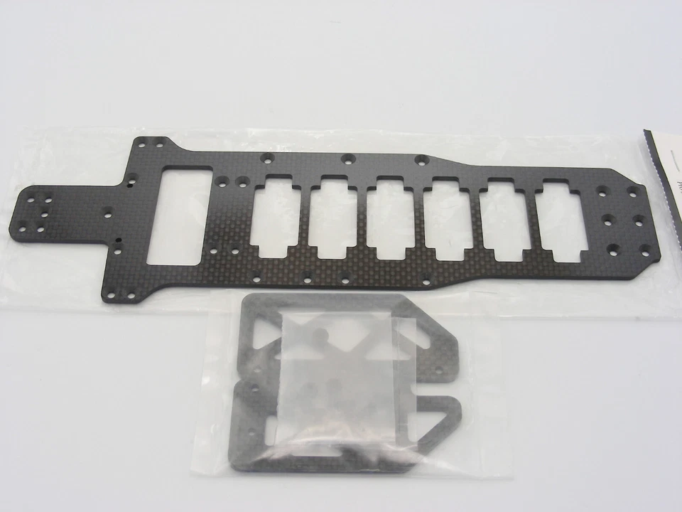 Vintage HOT BODIES HB HPI PRO3 Carbon Main Chassis & Side Plates Hara Type NEW ! - Image 4 of 4