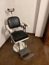 Originale sedia da barbiere anni 70 bianca e nera, ritiro in sede.