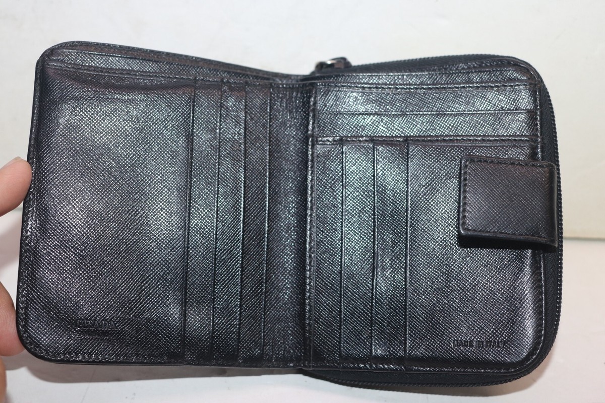 Prada Black Saffiano Leather Compact Bifold Zip Wallet M605A