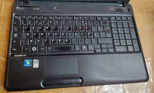 Ordinateur portable Toshiba Satellite pro C660-22P- Pour pièces - Foto 3 di 4