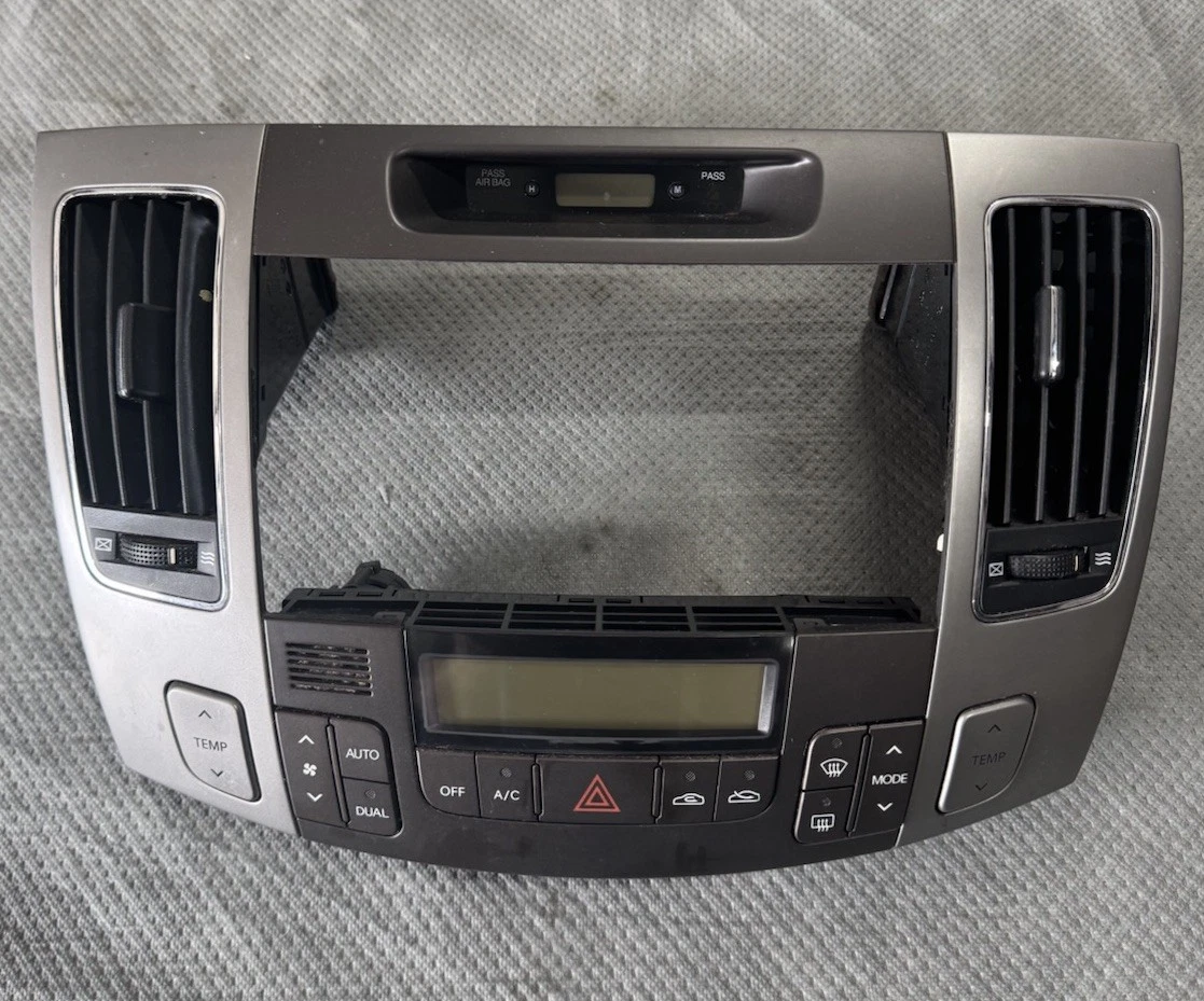 09 10 HYUNDAI SONATA Heater AC Temperature Control Switch Digital W/ Vents Bezel