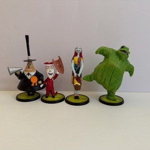 Nightmare Before Christmas Figurines, Sally Oogie Boogie Mayor￼