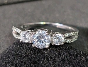 925 Silver Ring Cubic Zirconia, Size 8
