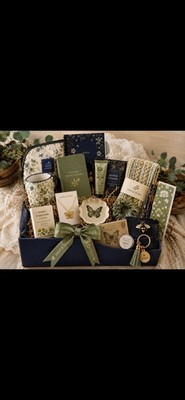 Sage & Story Grand Signature 18-Piece Boutique Mystery Box Curated Gifts
