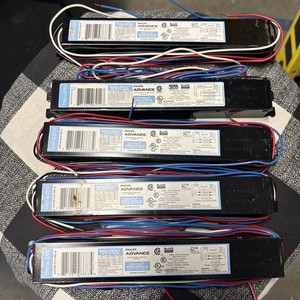 5-Pk  Philips Advance 32W IOPA-2P32-N, 120/277V Instant Start Electronic Ballast