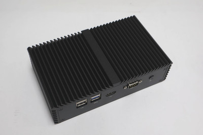 Qotom Q555G6 - NO SSD NO RAM Mini PC with i5-7200U - Barebone System Fanless PC